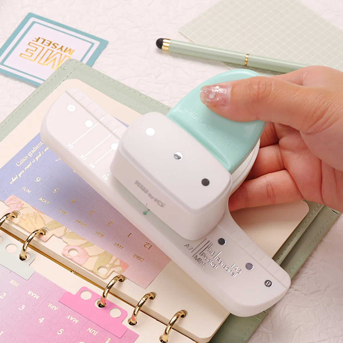 3 Hole Paper Punch for Loose Leaf Binder Planners, Adjustable A5 A6 A7 Hole Puncher, 8 Sheet Capacity