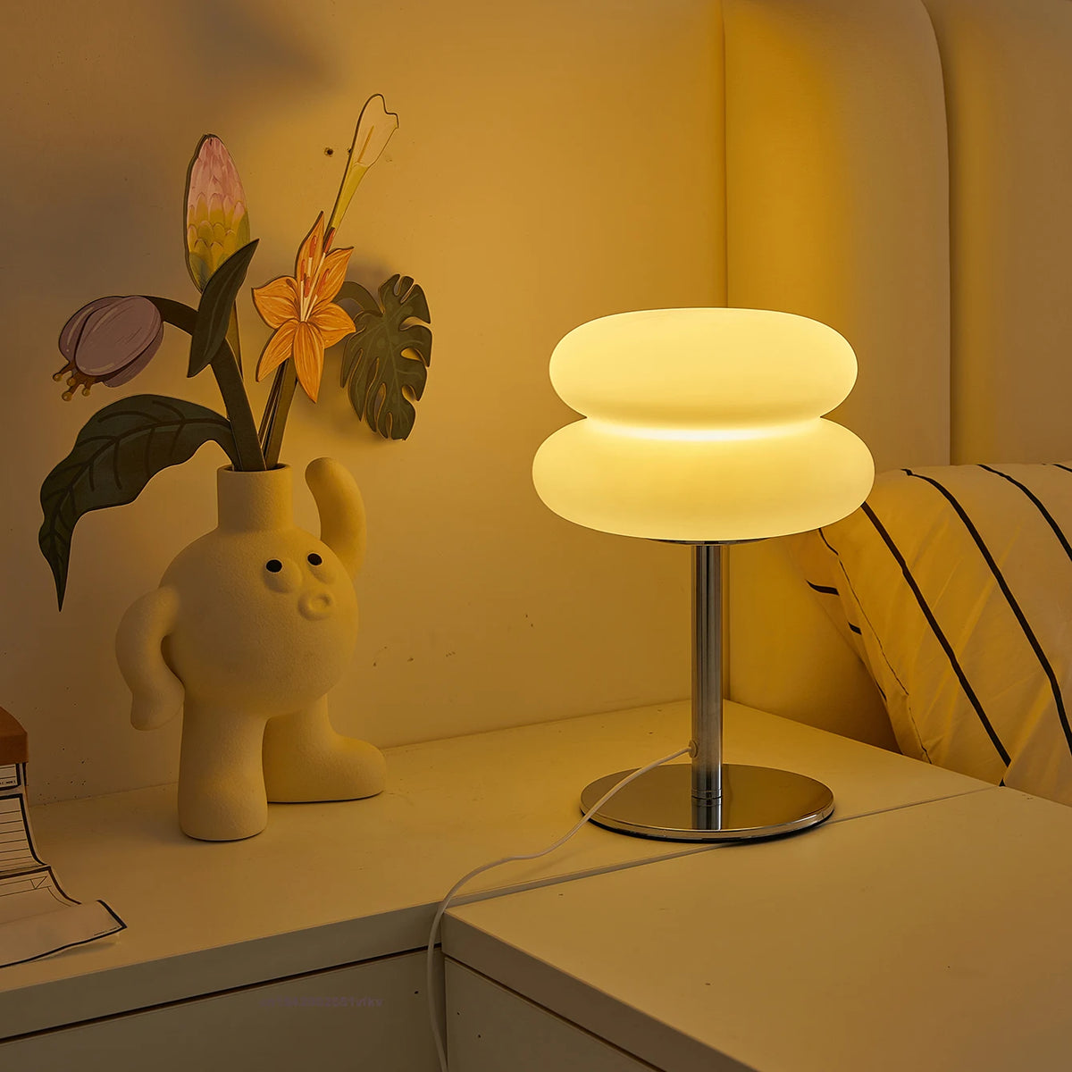 Nordic Mushroom Table Lamp — 3-Color, 9-Level Dimmable Ambient Light, USB Plug